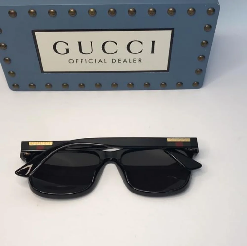 Authentic New Gucci Logo GG0746SA Sunglasses001 - Black - Grey